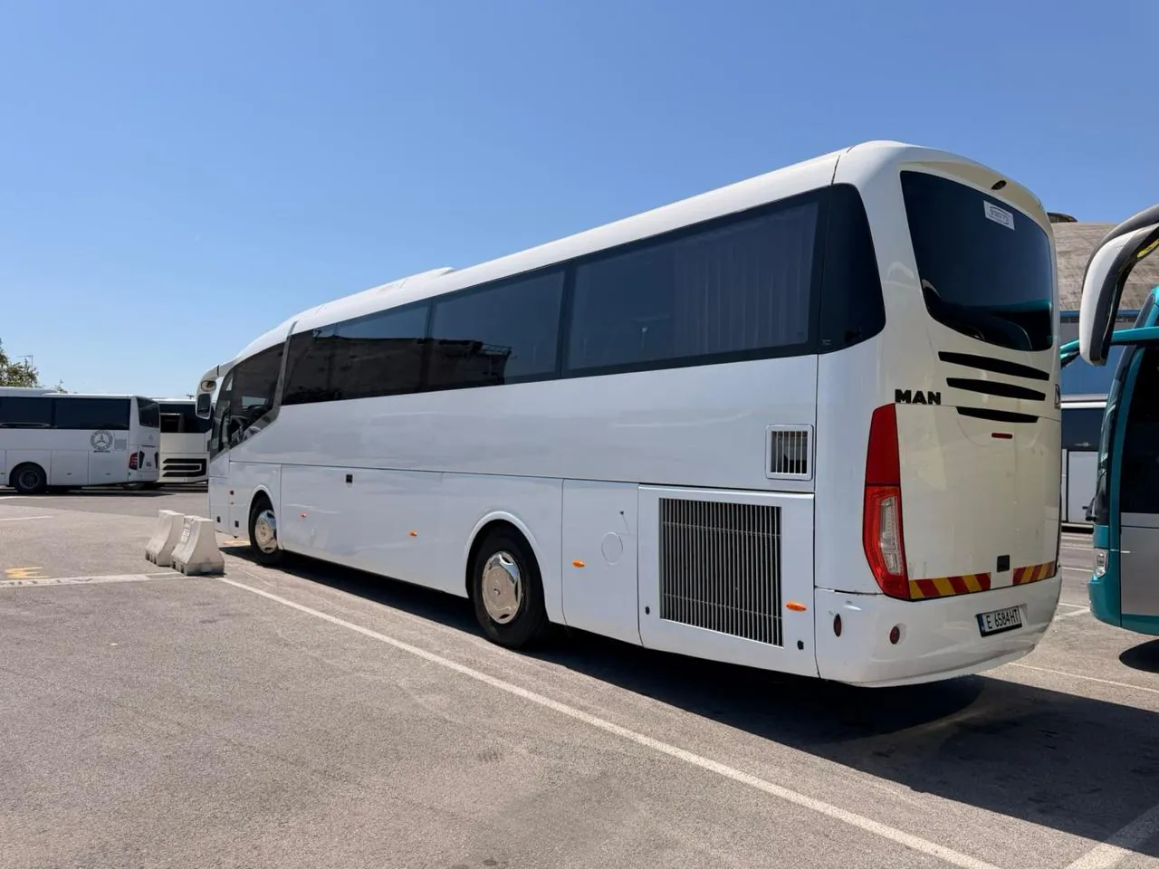 MAN Irizar i6, rear three-quarter view